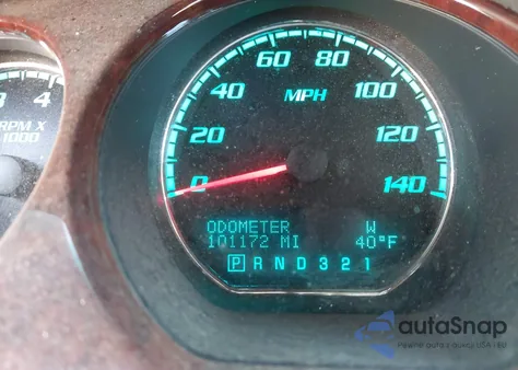 2010 Buick Lucerne Cxl z USA, uszkodzony, nr VIN 1G4HC5EM7AU109127